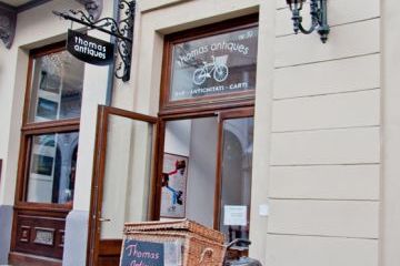 Thomas Antiques gestiune magazin si cafenea